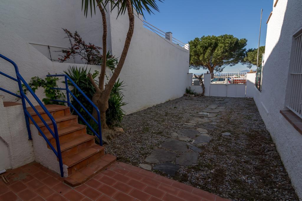 Apartamento Agi Port De Rosas Habitación foto